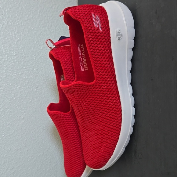 NWT Skechers Red Go Walk Slip On Shoes Size 7.5 - Picture 4 of 9